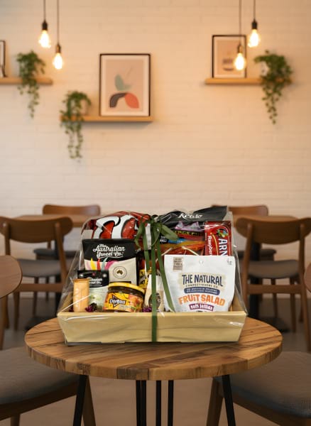 Gourmet Hamper - Sweet and Savoury Treats